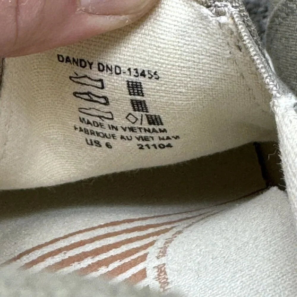 Taos Footwear introducing taos